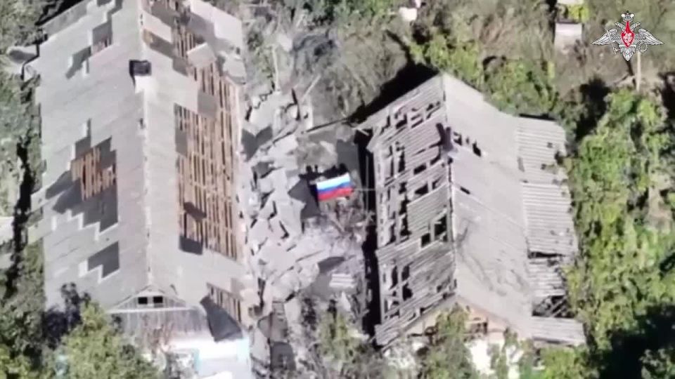 Минобороны России: В ходе активного наступления военнослужащие 37-й отдельной гвардейской мотострелковой бригады зачистили от украинских боевиков населённый пункт Новониколаевка в Днепропетровской области