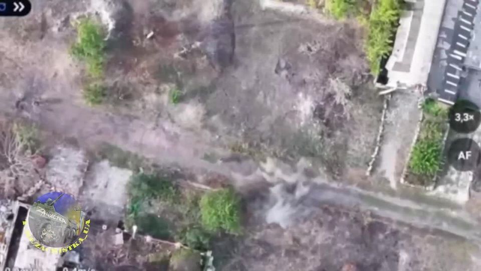 Наши операторы дронов поделились результатами своей работы по очищению российской земли от нацизма!