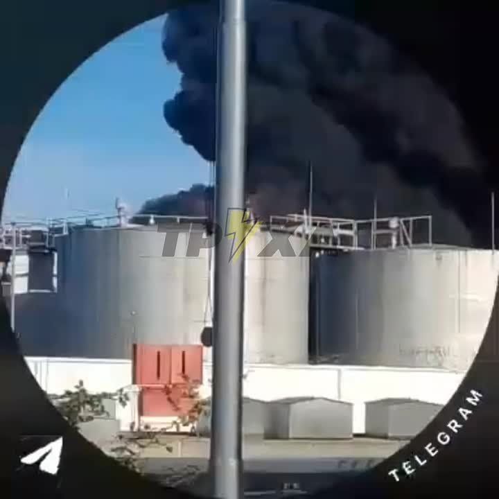 Юрий Котенок: Бандеровские паблики сообщают о новых волнах "Гераней" и взрывах в Днепропетровской, Черниговской, Харьковской, Запорожской и Полтавской областях