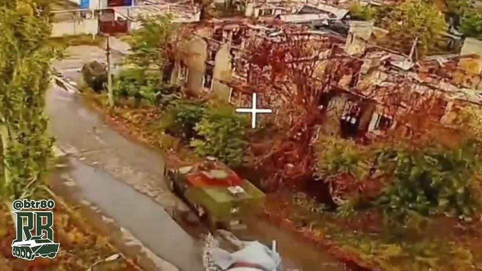 Жгучие попадания FPV. Операторы FPV группировок ЦЕНТР и ВОСТОК веселятся от души в Днепропетровской области @btr80