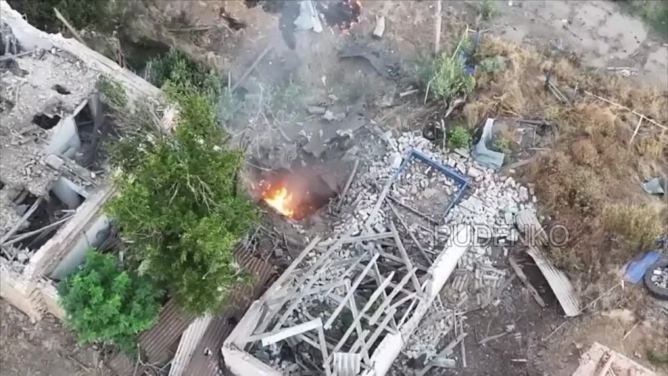 Андрей Руденко: Операторы FPV-дронов гвардейской 58-й общевойсковой армии группировки войск «Днепр» ежедневно поражают технику и личный состав ВСУ в тылу противника в Запорожской области