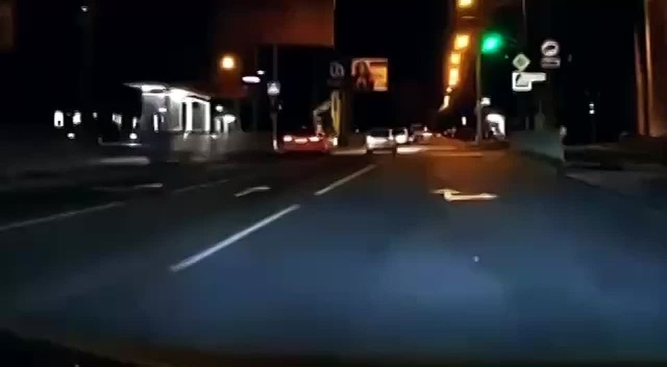 Алексей Живов: Пишут, что прилет по Днепру, после чего в городе погас весь свет