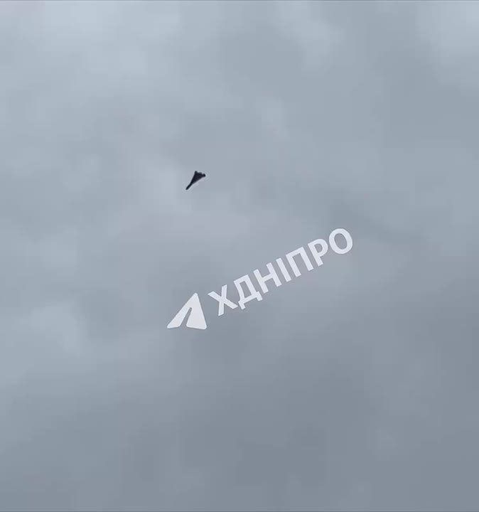 Владислав Шурыгин: В Днепропетровске серия эпичных прилетов по колл-центру телефонных мошенников, которые доводят российских стариков и детей суицидов