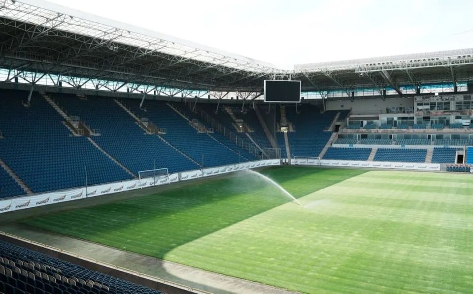 В Днепропетровске готовится к продаже один из самых известных спортивных объектов страны – стадион «Днепр Арена»