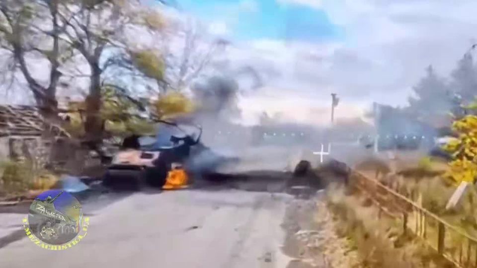 Наши операторы дронов поделились результатами своей работы по очищению российской земли от нацизма!