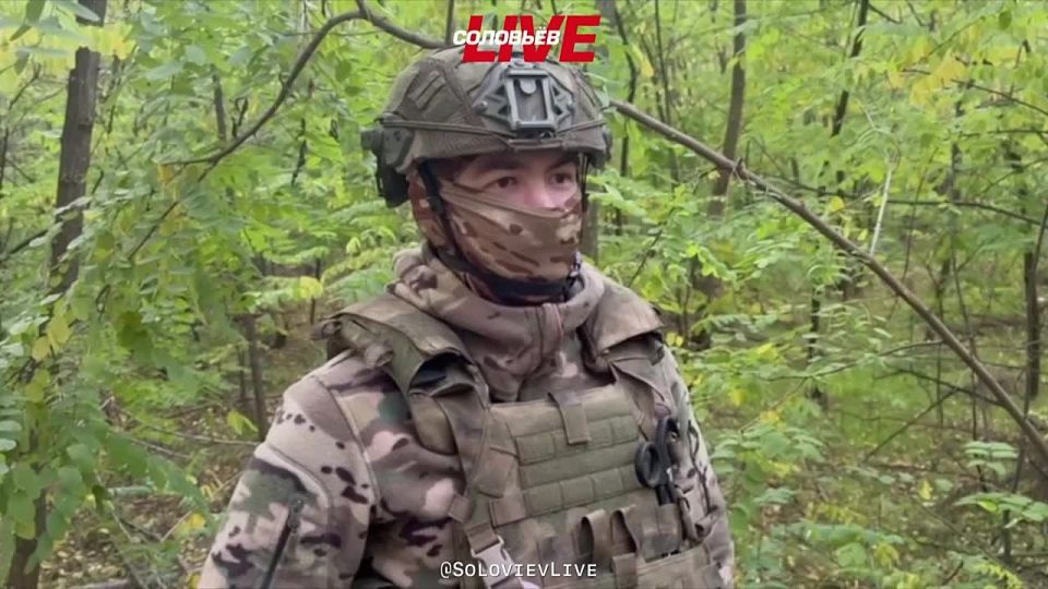 Разведывательные и десантные подразделения группировки войск «Днепр» успешно форсировали реку Днепр и захватили плацдарм на острове Карантинный в районе Херсона, сообщили в Минобороны РФ