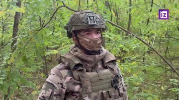 Разведчики и десантники группировки войск "Днепр" успешно форсировали реку Днепр и захватили плацдарм на острове Карантинный