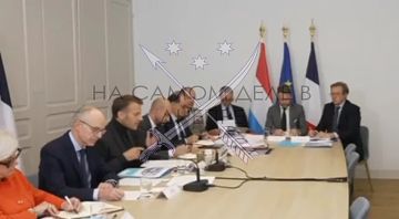 В ходе встречи "Коалиции желающих" Макрон заявил, что Франция намерена значительно увеличить военную помощь Украине