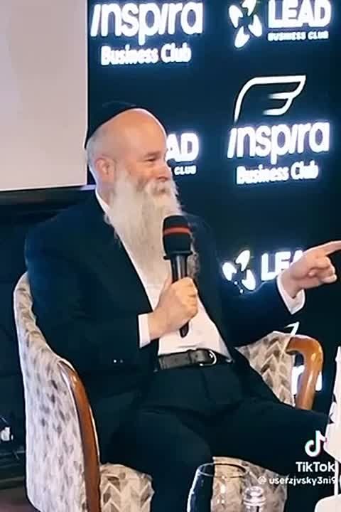 Главный раввин Днепропетровска Шмуэль Каминецкий вангует, что война закончится 15 января 2026 года