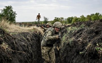 Командир управления штурмовых войск ВСУ Валентин Манько опубликовал в соцсетях военные карты с линией фронта