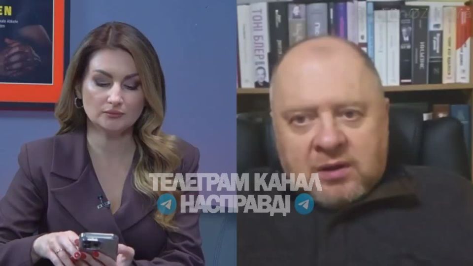 На Салорейх-ТВ потихоньку вбрасывают идею, что раздела по Днепру не избежать, а соответственно с Восточной Украиной можно начинать прощаться уже сейчас