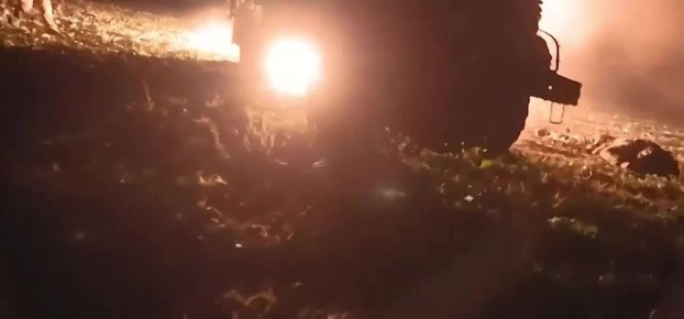 Момент прилёта «Ланцета» по группе украинских военнослужащих мобильного подразделения ПВО всу, в то время, когда про них снимала репортаж немецкая съемочная группа телеканала WELT в Днепропетровской области(30 км от ЛБС)