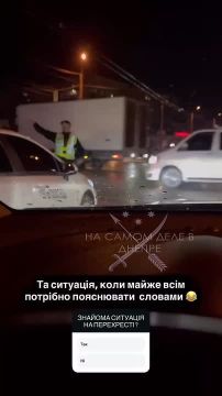 В Днепре регулировщик пытался урегулировать движение на дороге в условиях отключений света