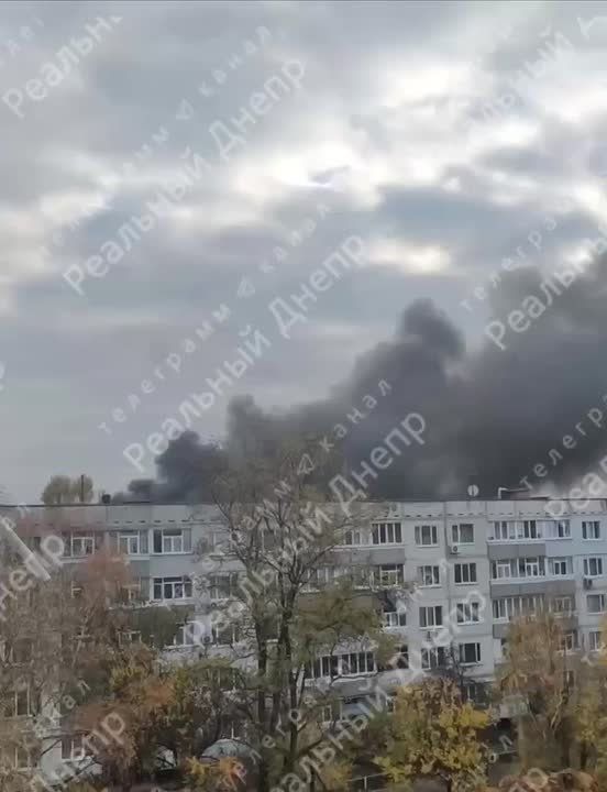 Атака "Гераней" на вражеские объекты в Павлограде Днепропетровской области продолжается