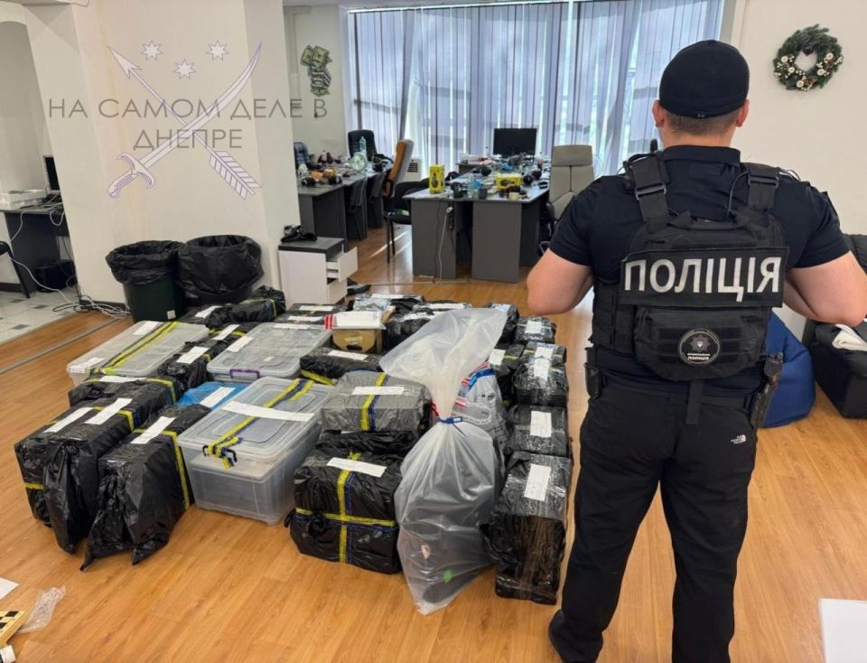 В Чехию отправили разыскиваемого Интерполом участника международной мошеннической схемы, которую огранизировал днепрянин