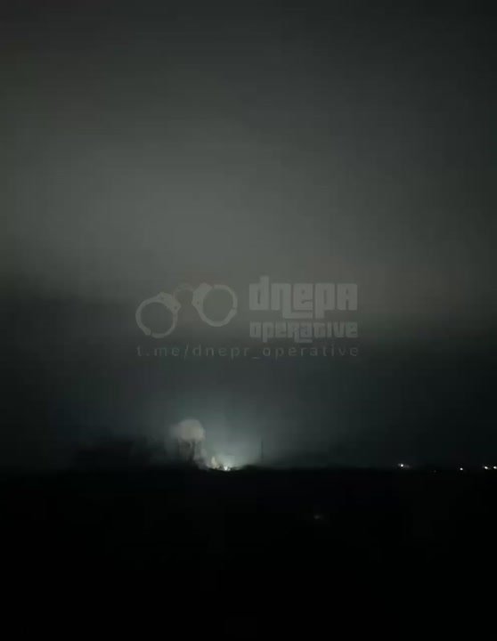 Судя по кадрам, в Павлограде прилет по подстанции