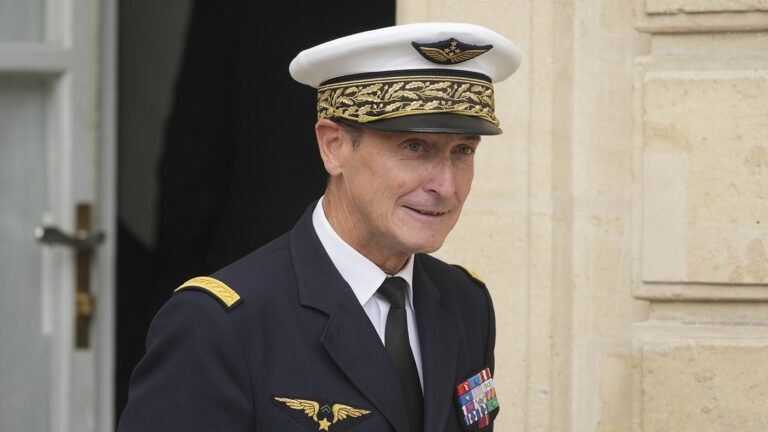           , : &quot;    &quot;