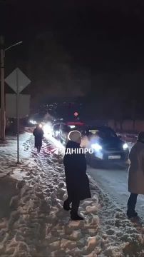 Четвертые сутки без света: люди перекрывают дороги в Днепропетровске, — местные паблики