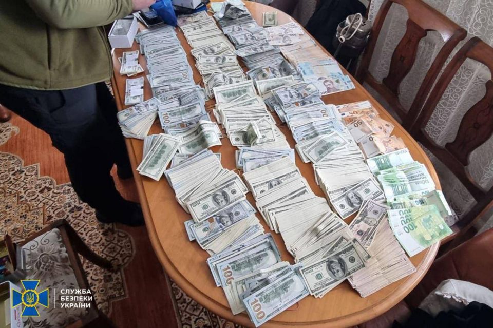 ����� 300 ����� �������� ����� � ����� ���������� � ���������������� ������� ��� ������