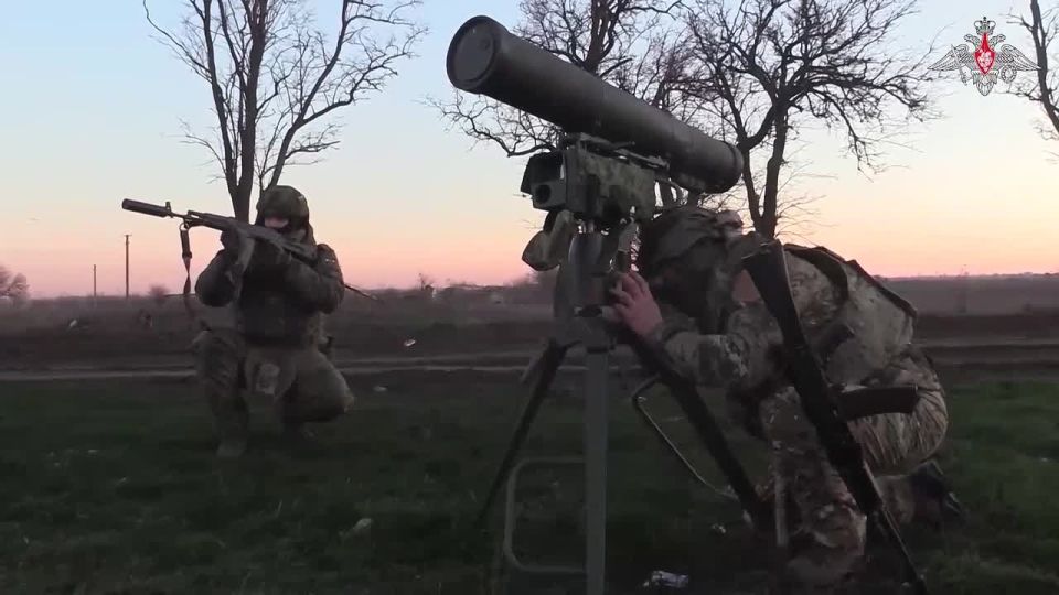 Минобороны России: Броня не спасла. Расчет ПТРК группировки войск «Днепр» точными пусками управляемых ракет уничтожил две боевые бронированные машины с личным составом ВСУ на Ореховском направлении в Запорожской области