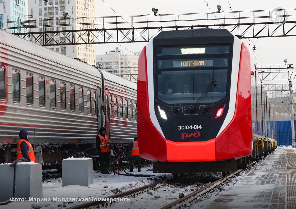 В Свердловской области с 1 февраля вместо электропоездов серии ЭС104 «Финист» продолжат курсировать простые электрички