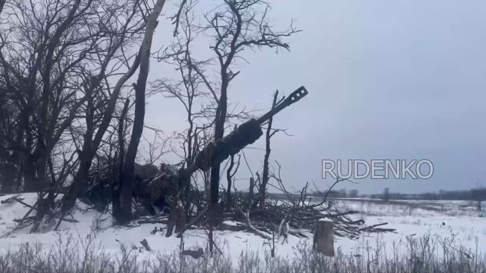 Андрей Руденко: Расчёт 152-мм орудия «Мста-Б» группировки войск «Днепр» уничтожил опорный пункт с личным составом ВСУ в районе Орехова Запорожской области