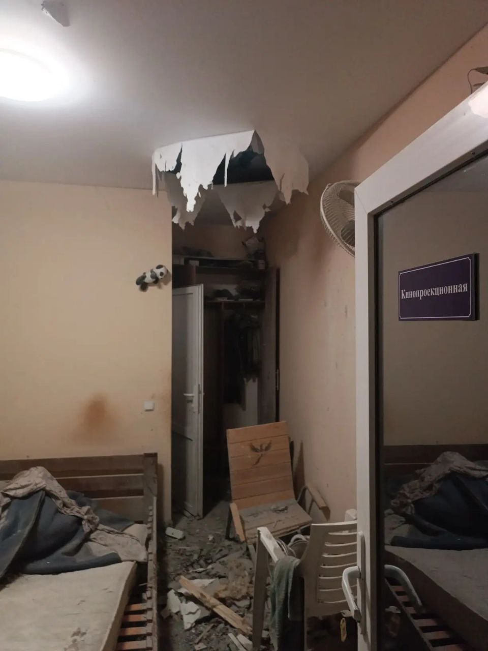 За прошедшие сутки киевский режим нанёс множественные удары по гражданской инфраструктуре в Херсонской области РФ, пострадал один мирный житель — губернатор