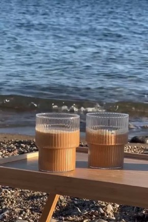 День без улыбки — потерянный день. Улыбнитесь