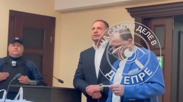 Специализированная антикоррупционная прокуратура (САП) добивается для Ермака меры пресечения в виде содержания под стражей с возможностью внесения залога в размере 180 миллионов гривен