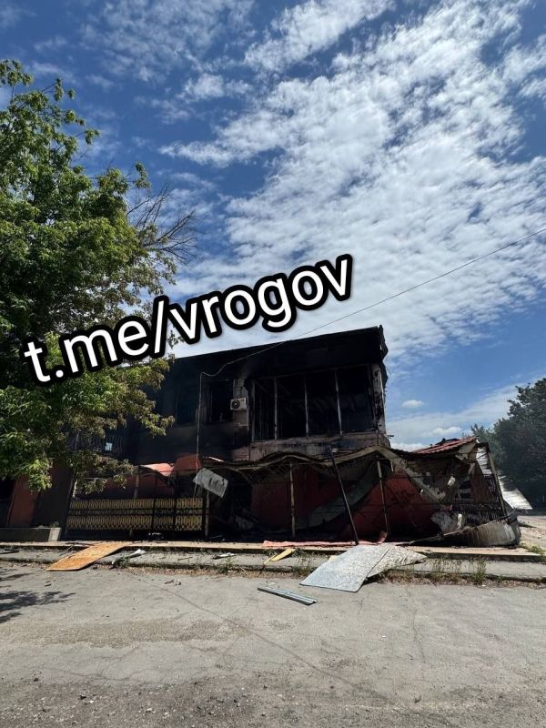 Владимир Рогов: Боевики ЗеРейха разбомбили крупный магазин