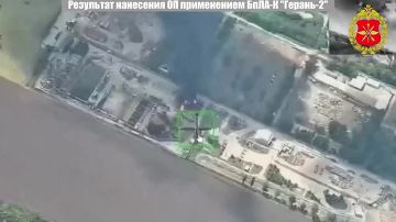 Армия России сжигает нефтебазы врага