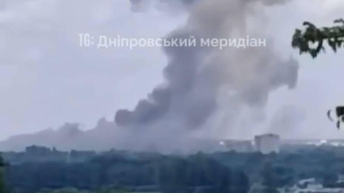 ВС РФ поразили склад боеприпасов в Днепропетровской области на территории бывшего конезавода