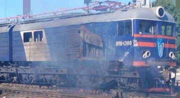 В Синельниково Днепропетровской области «Герань» поразила локомотив