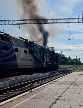 Очередной локомотив уничтожен ударом дрона в Днепропетровской области