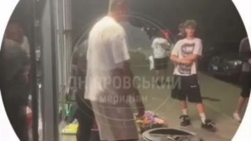 #бандеровская_оккупация: в Днепропетровской области нелюдь ударил женщину за слова "Слава России"