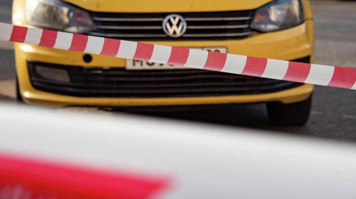 Два человека погибли при атаке на автомобиль в Запорожской области