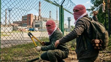 «Из-за русских эвакуируют целые деревни»: В Европе – волна поджогов оборонных заводов