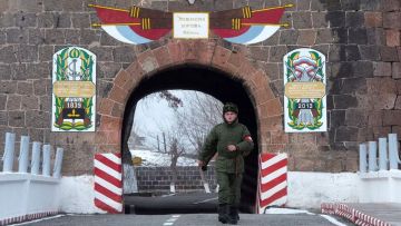 Пашинян намекнул на то, что Армения не нуждается в российской военной базе