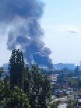 В Киеве прилетело по нефункционирующему аэропорту Жуляны