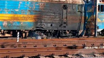 Российский дрон сжег украинский тепловоз в Днепропетровской области
