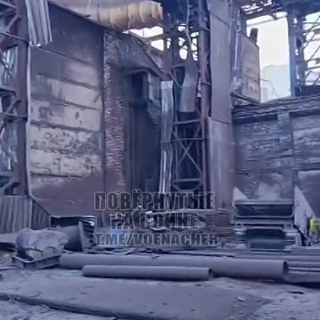 Последствия удара баллистическими ракетами по ДМК (Днепровский металлургический комбинат) в Каменском Днепропетровской области