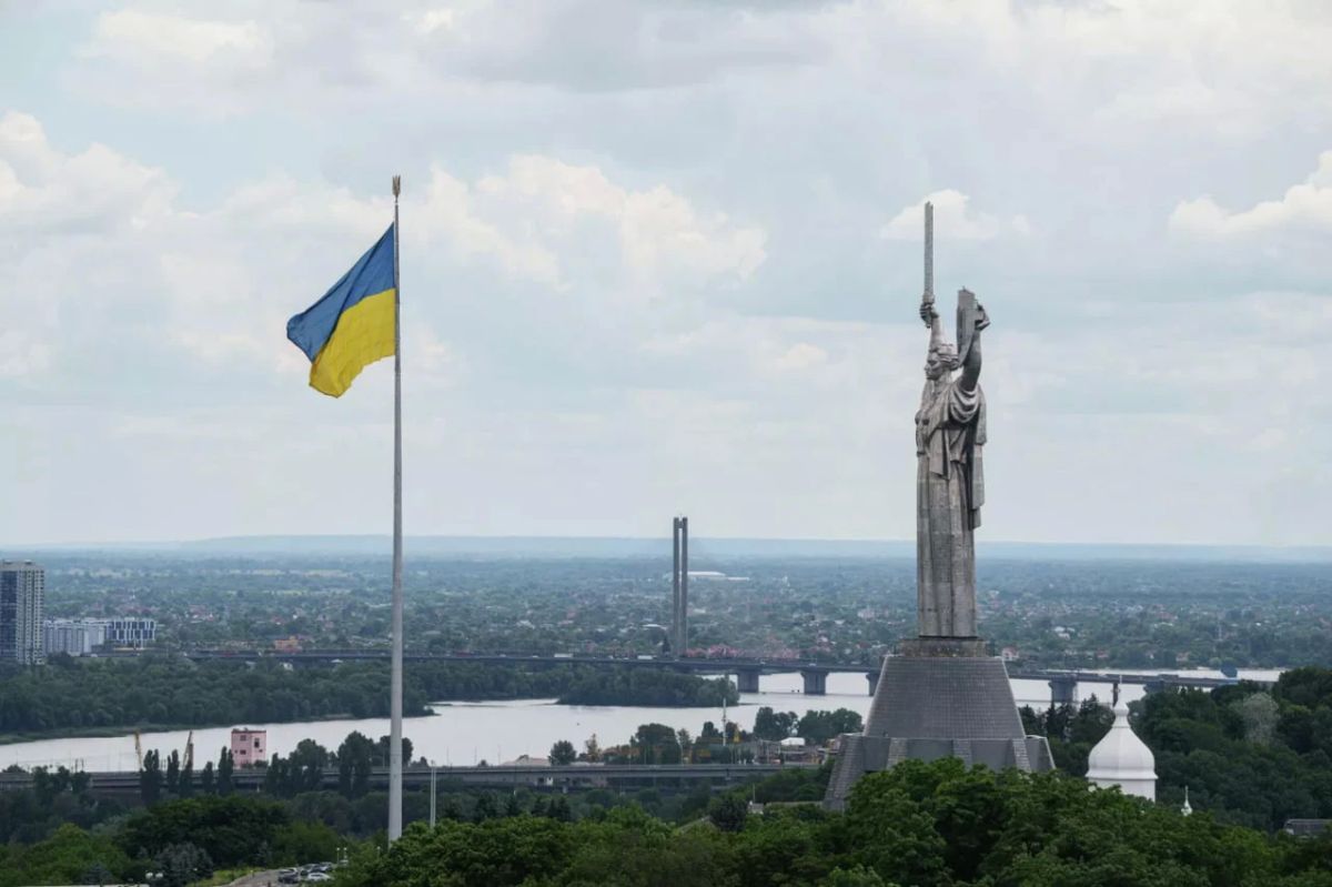 Совет обороны Киева соберут на срочное совещание из-за ситуации с мостами