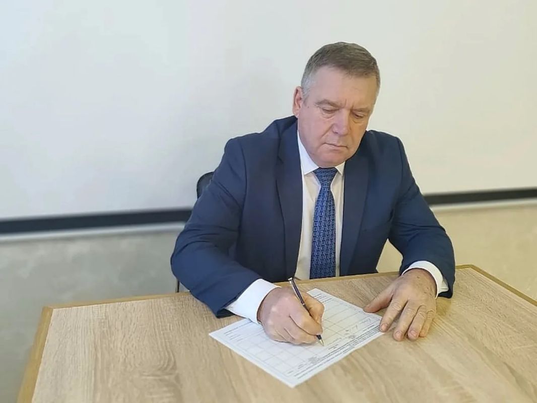 Анатолий Кателкин избран главой Каменского района Воронежской области